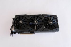 ASUS GTX_1080_Strix_4